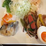 Cafe かのん - ビビンバ、さわらのソテー、タラモサラダ