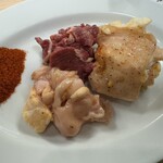焼肉やっちゃん - Mixホルモン（ツラミ・上ミノ・テッチャン 塩） ※スパイス旨い