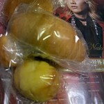 だれのパンや - どさんこのあんぱん（上）、塩パン（真ん中）、ミニどいつ（下）