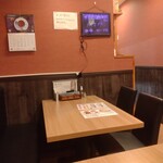 インドレストラン シータラ - 店員テーブル席