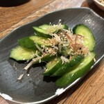 たこ焼酒場 しん家 - きゅうりの漬物