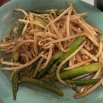 台湾まるごと食べ放題 台湾夜市 - ニンニクの芽炒め