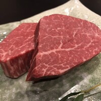 今半万窯 新宿店 - 焼く前のお肉②