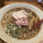 焼きあご塩らー麺 たかはし 新宿本店 - 