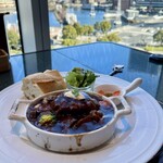 CAFE AUX BACCHANALES - 平日限定ランチ・煮込みハンバーグとビーフシチュー