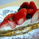 トゥレ ジュール - 【ベリー＆ピスタチオ…380円】★2014/5