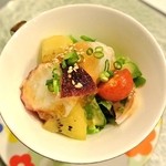 れすとらん 温席 - 蛸とゴールドキュウイのサラダ