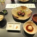 れすとらん 温席 - お肉とご飯と赤出汁香の物