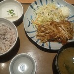 やよい軒 - 大豆ミートのしょうが焼き定食