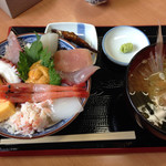 海鮮屋まるなん - 30食限定の海鮮丼780円+税 (2014.06)