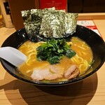 横浜家系ラーメン今野家 - ラーメン 並