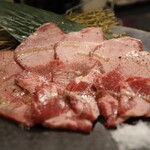 焼肉はうす たられば - 