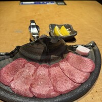 吟味屋 新大阪店 - 上塩タン