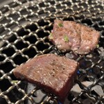 焼肉ホルモン はねいし - 