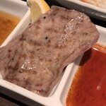 焼肉ホルモン はねいし - 