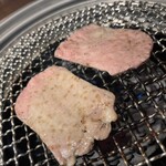焼肉ホルモン はねいし - 