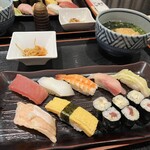 にぎり長次郎 - 料理写真: