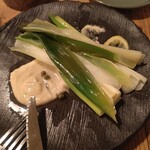 ハルクッチィ - ネギのヴァポーレ ひよこ豆のソース