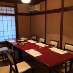 Sukiyaki Kappou Hiyama - 店唯一のテーブル座敷