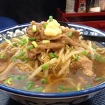 大連の龍 - 焼肉ラーメン 880円