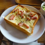 Princess Smile Chifunecho Honten - 特制火腿奶酪三明治早餐