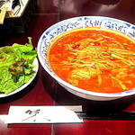 Pekin - 酸辣湯麺（サラダ）