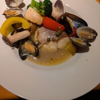 シャンパン食堂 - A.真鯛と魚介のアクアパッツァ