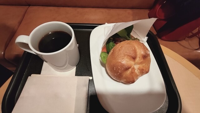 カフェ・ベローチェ 仙台一番町店 | 朝7時から営業のカフェ