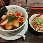 らーめん 鶏喰 - 特製 鶏の醤油らー麺 & チャーシュー丼