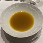 ル・マノアール・ダスティン - ブイヤベース4皿目 サフランスープ