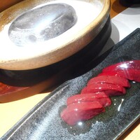 赤坂 金舌 - 日本一のレバー溶岩焼き