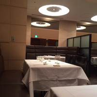 重慶飯店 岡山店 - 店内