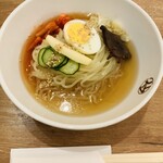 平壌冷麺 食道園 - 