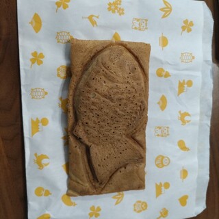 はみだしたいやき_1