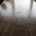 郷屋敷 - 郷屋敷 一枚板のテーブル