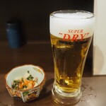 焼鳥しふく - 付き出し ＆ 生ビール