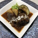 Gun's屋 - 島根和牛すね柔らかワイン煮込み