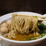 NIBOSHI MANIA - 自家製ウチワエビ煮干ソバの麺