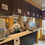 峠の釜めし おぎのや - 駅そば提供口(コンコース裏側),荻野屋軽井沢駅売店(長野県)TMGP撮影