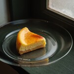 LIMA COFFEE ROASTERS - チーズケーキ【ARUKUTORI】