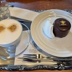 ホーフベッカライ エーデッガー・タックス - メランジェ（カフェラテ）　ザッハトルテ