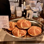 ホーフベッカライ エーデッガー・タックス - ハンドカイザー チーズ