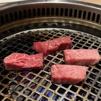近江うし 焼肉 にくTATSU 青山本店 - 