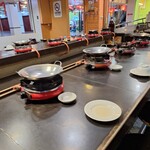  「海鮮船」(JC Mini Steamboat ）   - 店内　カウンター席