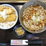 十割そば会 - 料理写真:そばと名物とり天大いか天丼セット（温かい蕎麦大盛・天丼ご飯大盛）