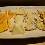T’ｓ - チーズ盛り合わせ