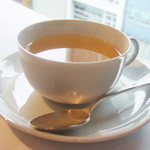 銀座 ハプスブルク・ファイルヒェン - ケーキ3種盛合せセット(1960円)のハッピーデイ(カモミール、レモングラス、リンゴ、ハチミツ)