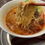 ヌードルダイニング 道麺 - 麻辣担々麺（麺リフト）