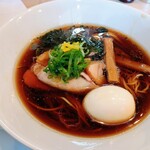 鶏中華蕎麦 大晴 - 淡麗醤油　930円