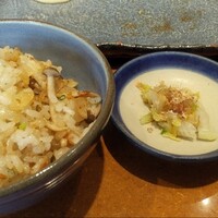 碧 東町本店 - ◎ ガーリックライス 900円